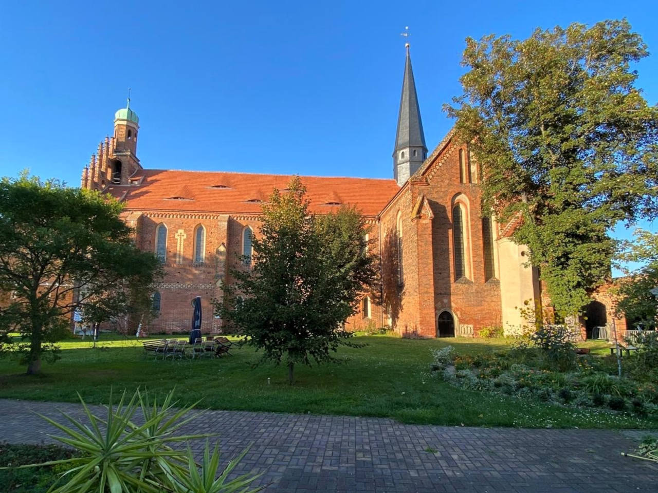 Blick auf die Kirche von Mühlberg