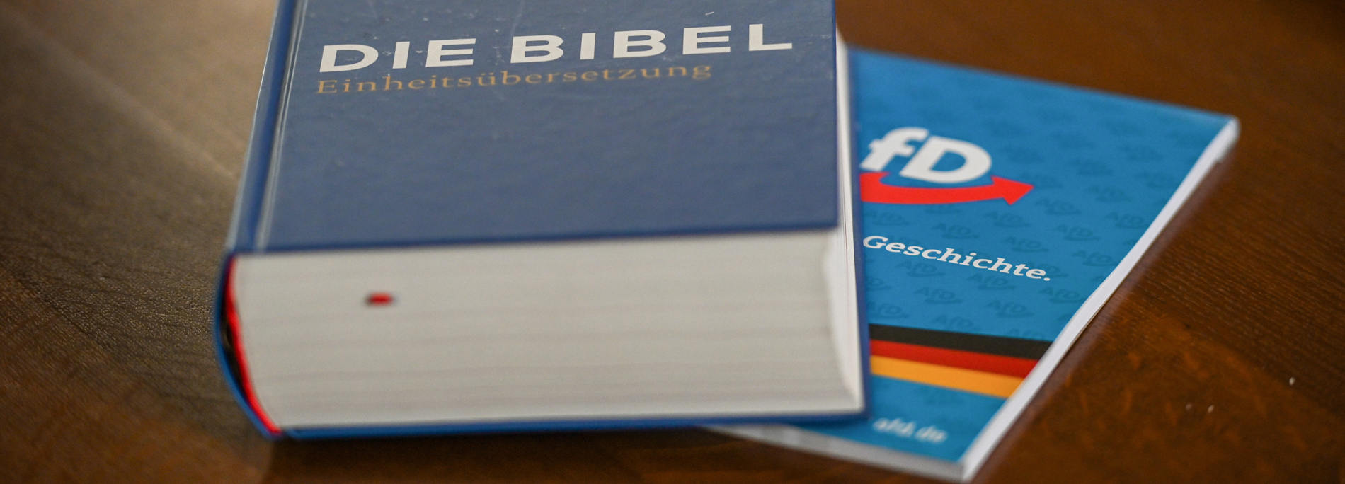 Bibel auf AfD-Programm